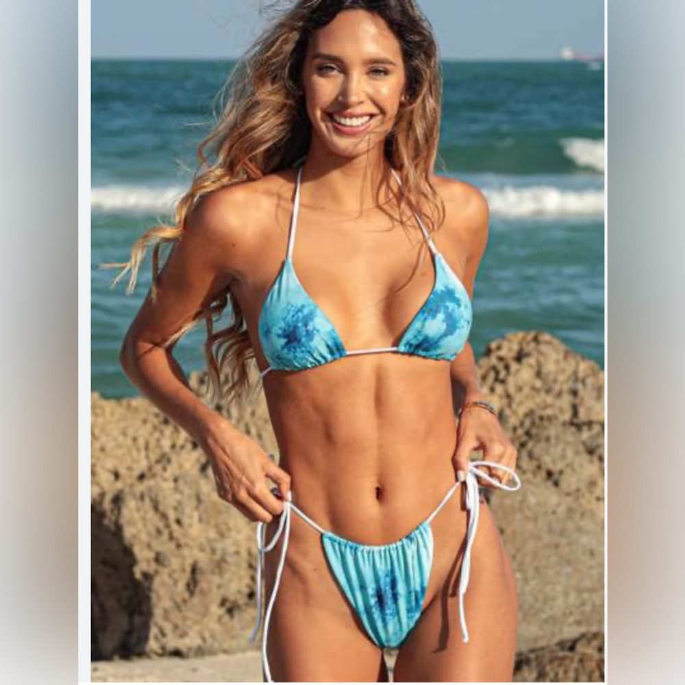 NWB BOSSOMMER Blue Tie-Dye Bikini Set….622